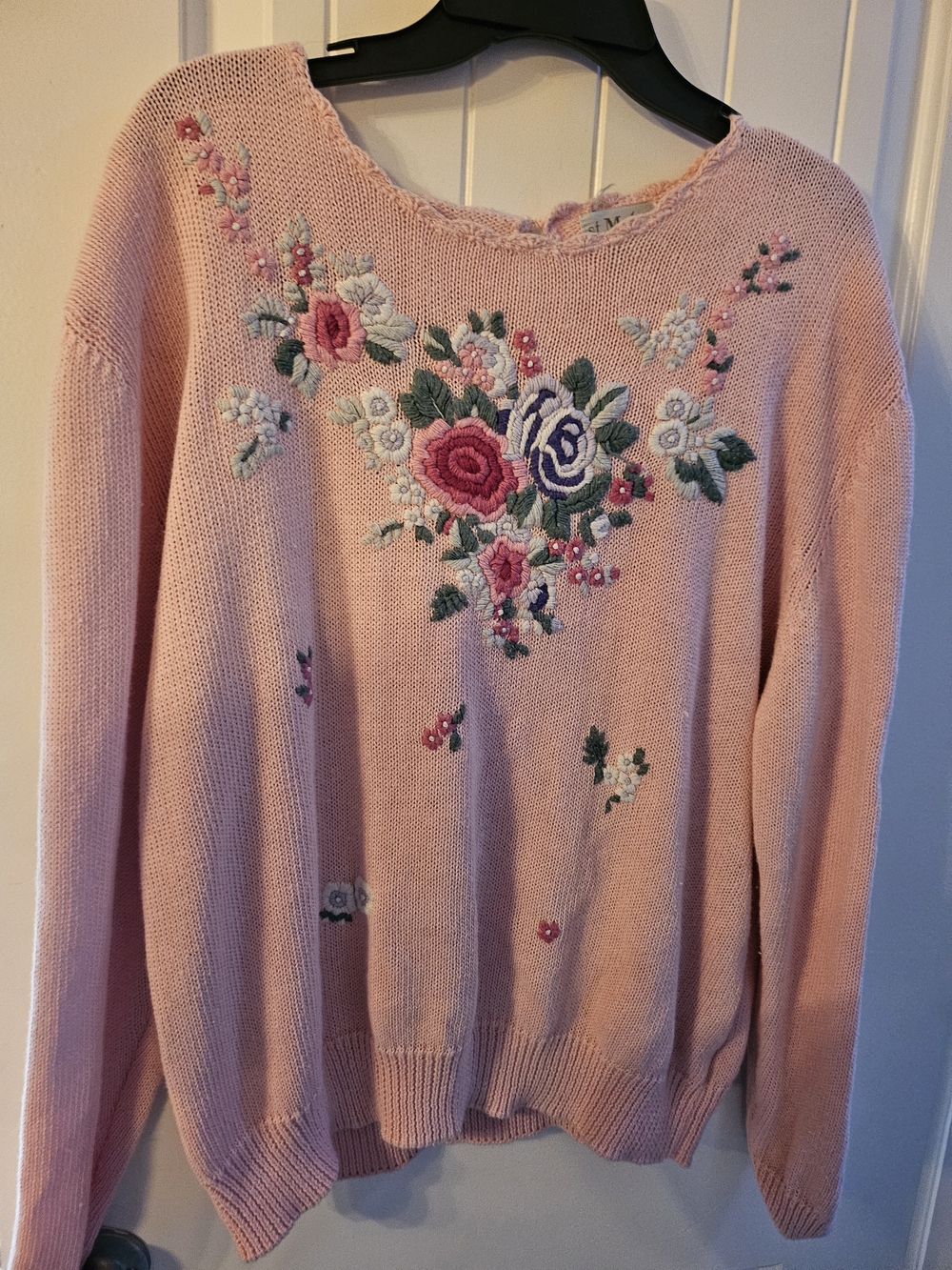 Women’s Pink Floral Embroidered Sweater